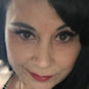 Meet your Posher, Paulina